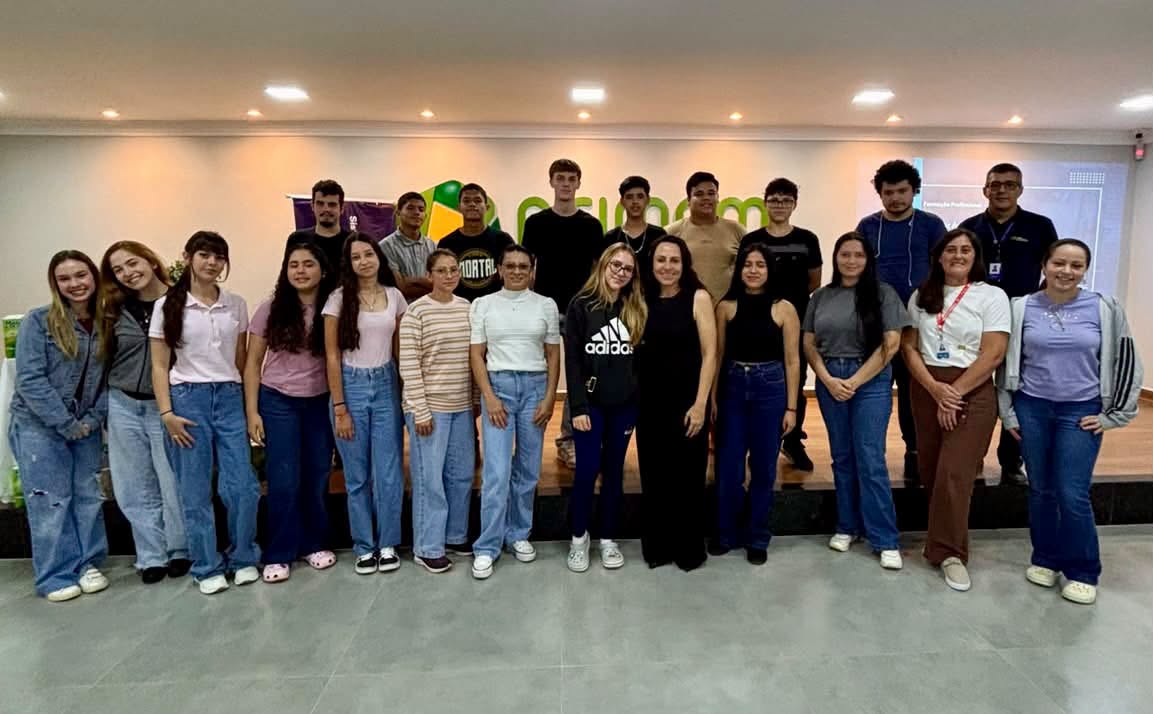 Mamborê abre curso gratuito de Auxiliar Administrativo com aula inaugural lotada