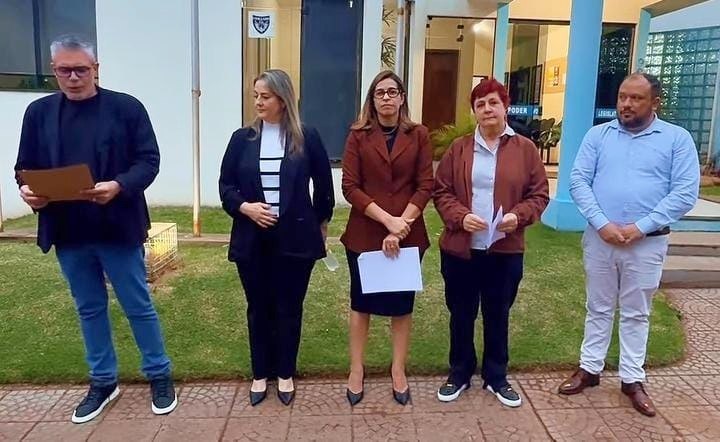 OAB faz desagravo público em defesa de advogadas em Mamborê
