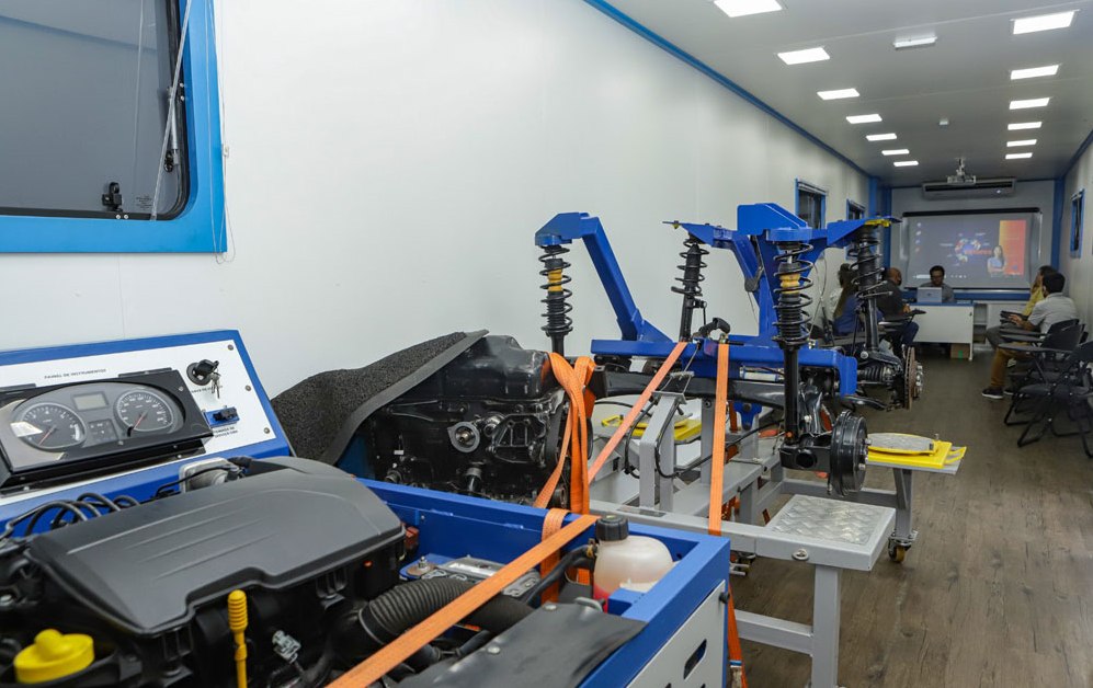 Senai oferece curso gratuito de mecânica automotiva em Mamborê